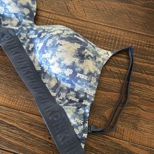 Never worn “wear everywhere” pink line